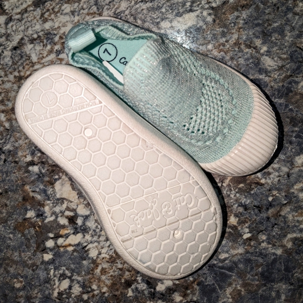 Toddler shoes